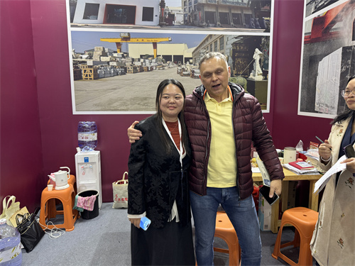 Фабрика різьблення Сінянського каменю святкує успіх на ярмарку Xiamen Stone 2025