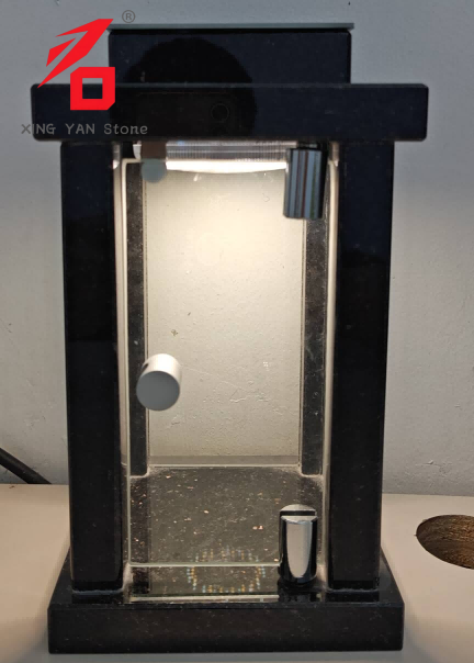 Цвинтарний світлодіодний світильник із сонячною панеллю